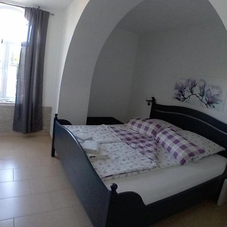 Vivi Studio Apartments Mali Lošinj Quarto foto